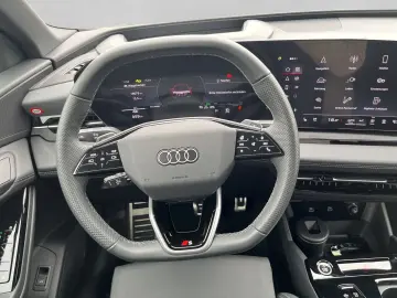 AUDI Q6 e-tron 225 KW e-TRON PERFORMANCE PANO B&O
