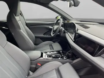 AUDI Q6 e-tron 225 KW e-TRON PERFORMANCE PANO B&O