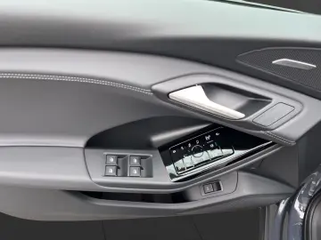 AUDI Q6 e-tron 225 KW e-TRON PERFORMANCE PANO B&O