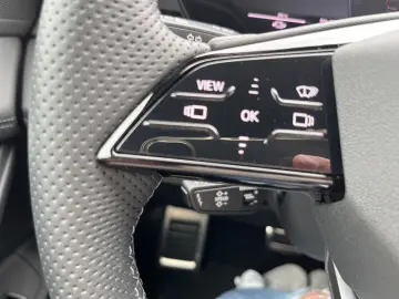 AUDI Q6 e-tron 225 KW e-TRON PERFORMANCE PANO B&O