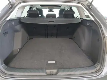 VW Golf Variant Life 1.5 TSI Top-Paket Navi ACC