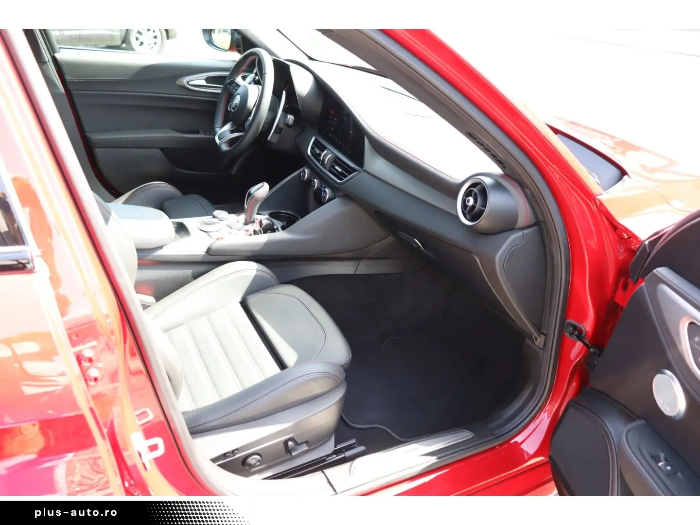 ALFA ROMEO Giulia COMPETIZIONE 2.0 TURBO 16V 280 PS AT8 Q4
