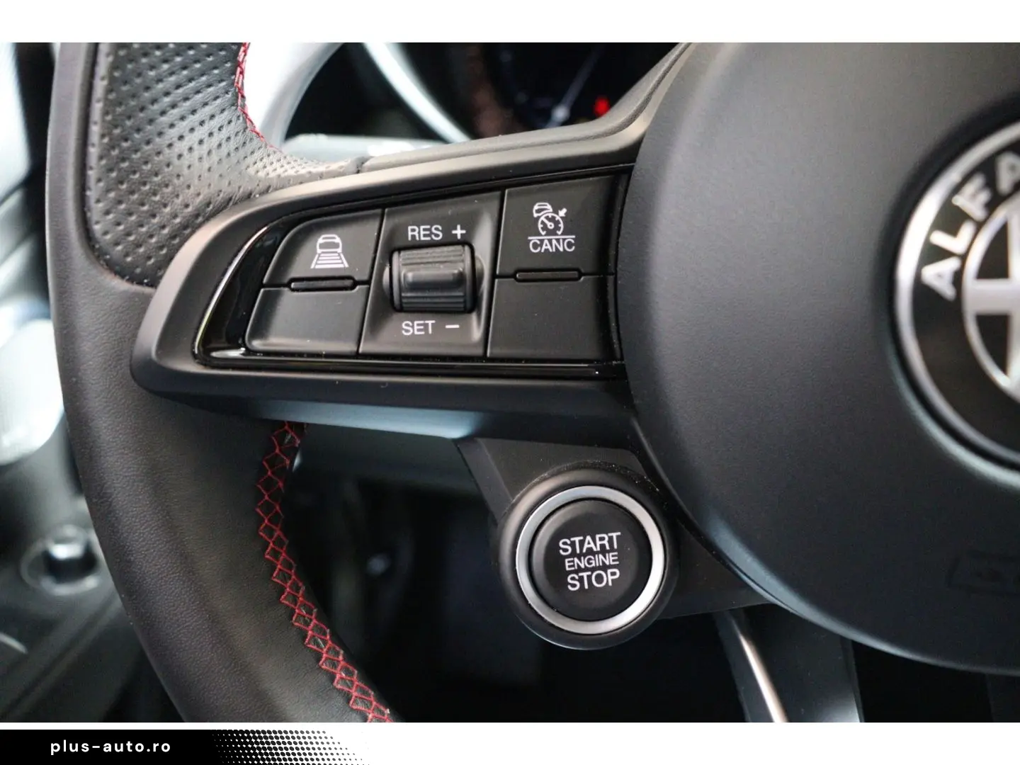 ALFA ROMEO Giulia COMPETIZIONE 2.0 TURBO 16V 280 PS AT8 Q4