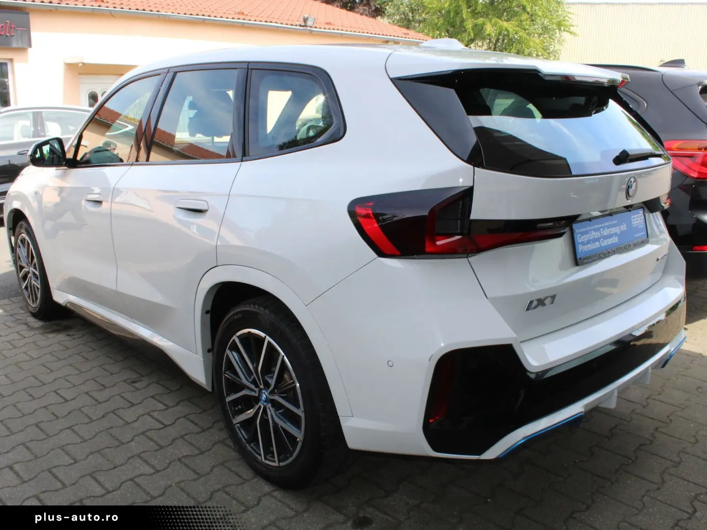 BMW iX1 30xDrive M Sportpaket Kam. Wärmepumpe SoH 97