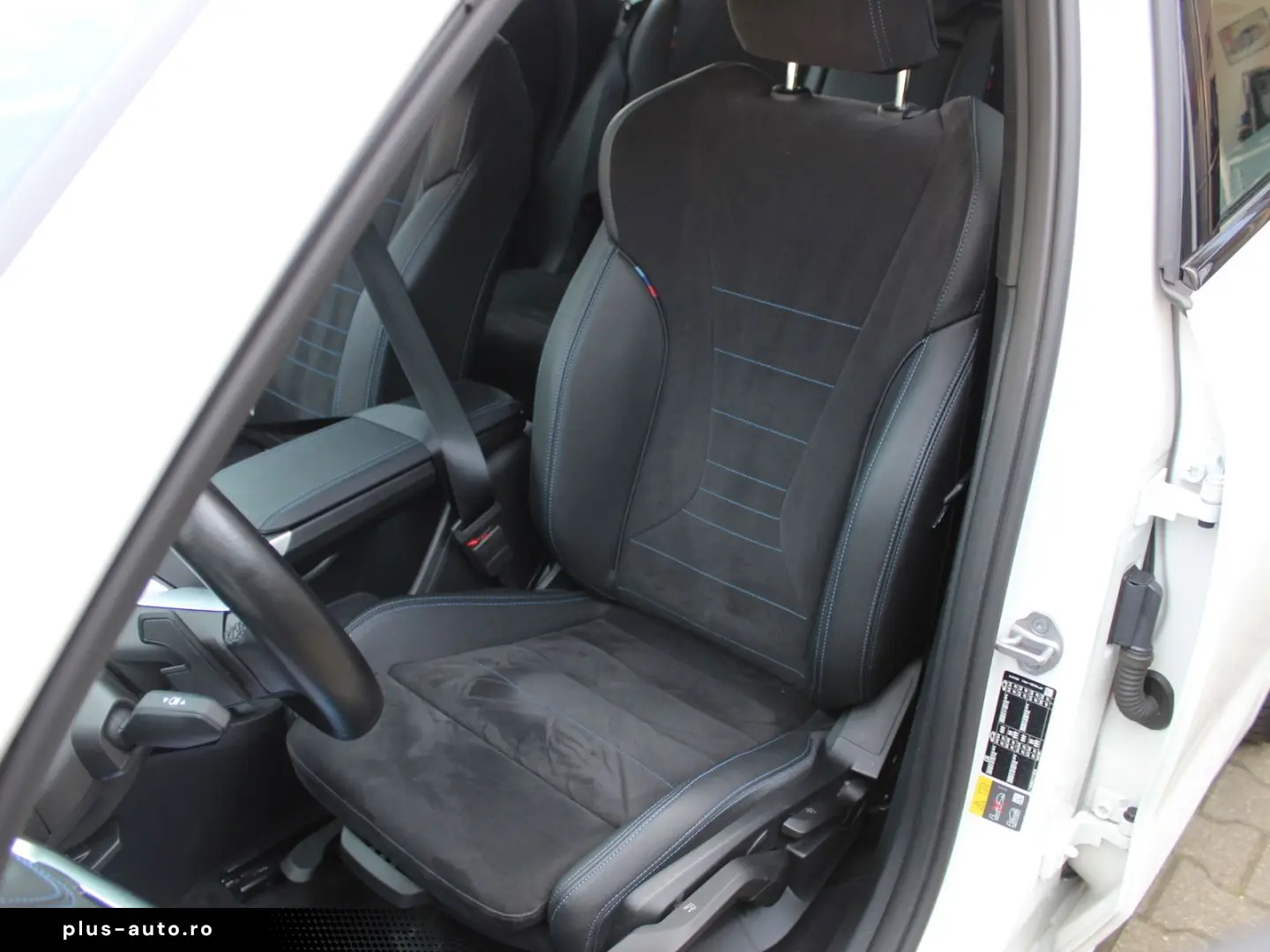 BMW iX1 30xDrive M Sportpaket Kam. Wärmepumpe SoH 97