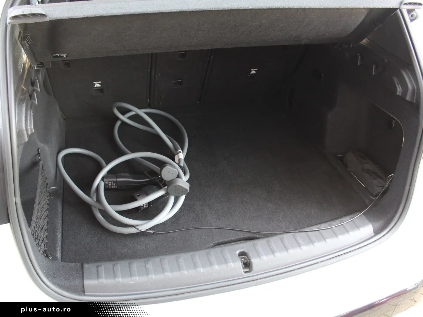 BMW iX1 30xDrive M Sportpaket Kam. Wärmepumpe SoH 97
