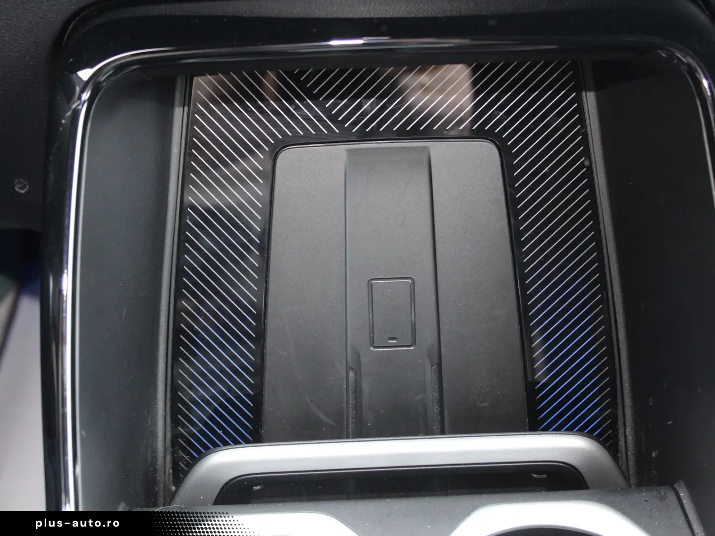 BMW iX1 30xDrive M Sportpaket Kam. Wärmepumpe SoH 97