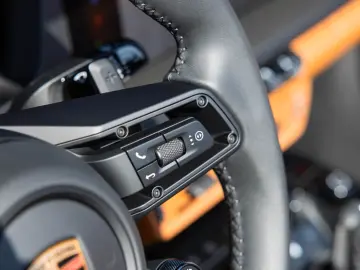 Porsche 992 911 Carrera GTS Cabrio Clubleder