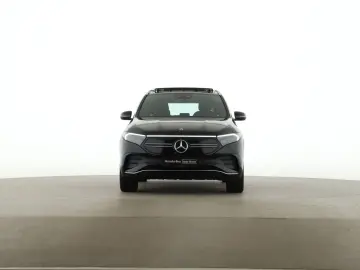 MERCEDES-BENZ EQA 250 AMG MBUX Pano Distronic 360 LED Navi