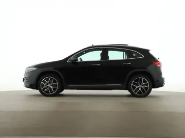 MERCEDES-BENZ EQA 250 AMG MBUX Pano Distronic 360 LED Navi