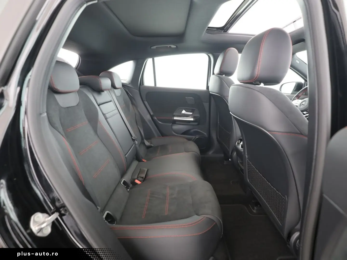 MERCEDES-BENZ EQA 250 AMG MBUX Pano Distronic 360 LED Navi