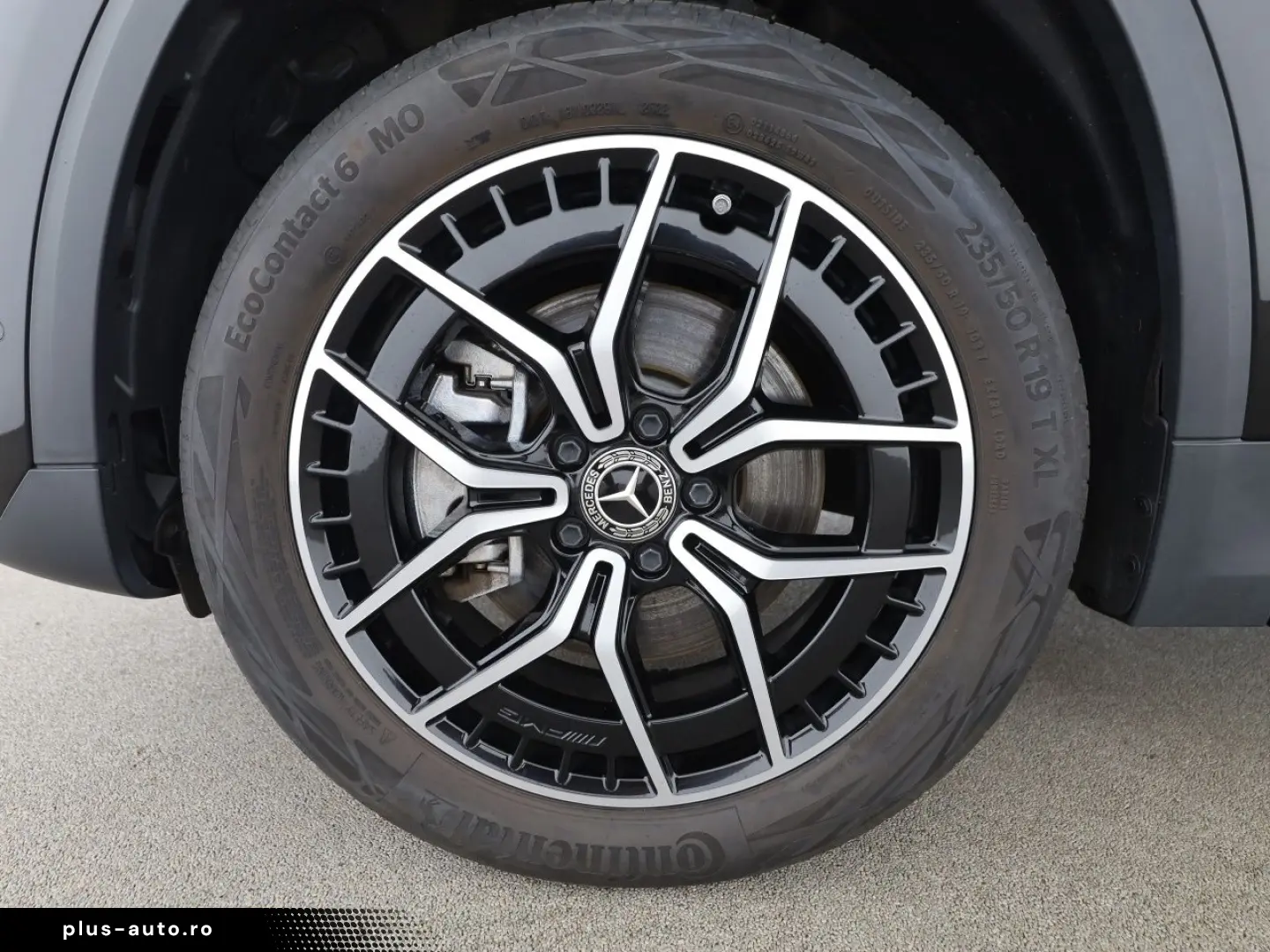 MERCEDES-BENZ EQA 250 AMG MBUX Pano Distronic 360 LED Navi