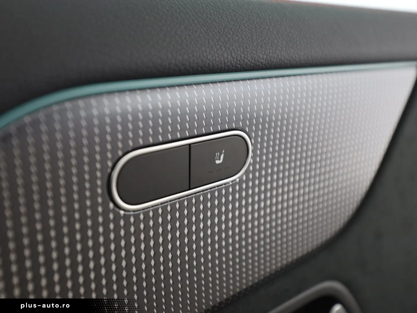 MERCEDES-BENZ EQA 250 AMG MBUX Pano Distronic 360 LED Navi