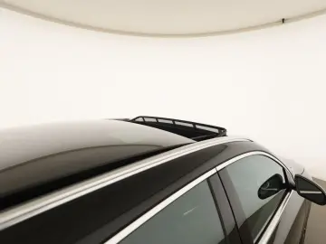 MERCEDES-BENZ EQA 250 AMG MBUX Pano Distronic 360 LED Navi