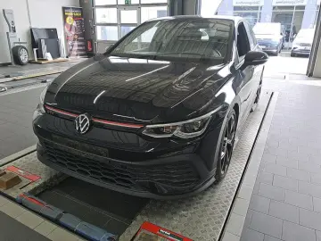 VW Golf VIII Limo GTI Clubsport Akrapovič H&K
