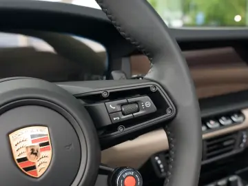 Porsche 992 911 Carrera GTS Cabriolet Liftsystem-