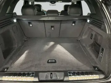 Land Rover Range Rover Sport D300 Dynamic SE