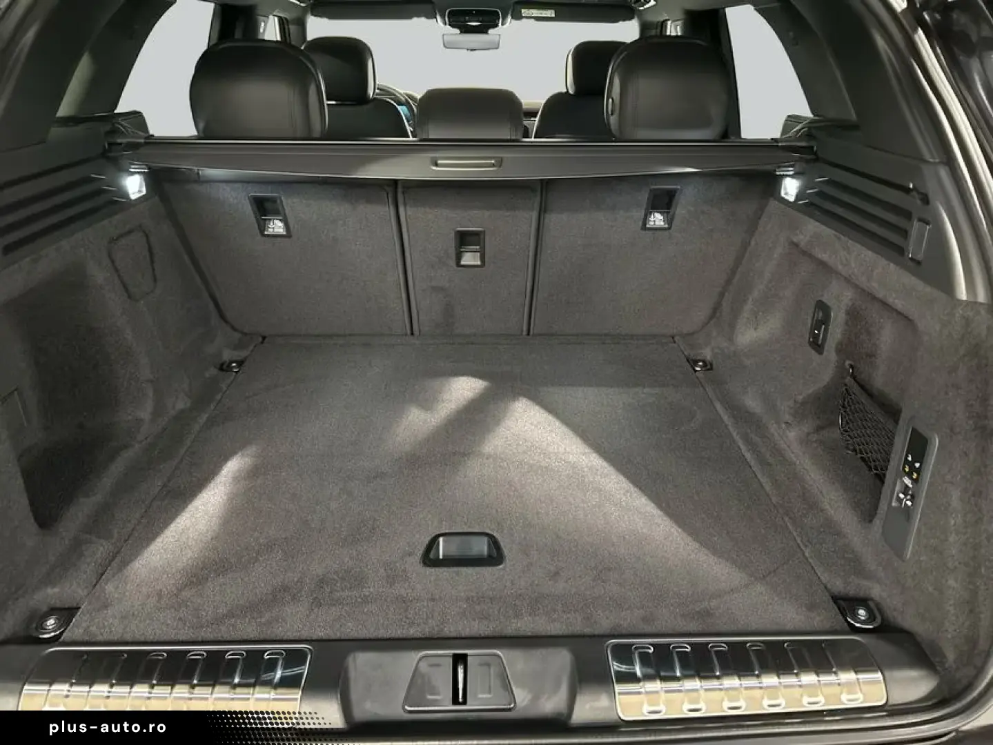 Land Rover Range Rover Sport D300 Dynamic SE