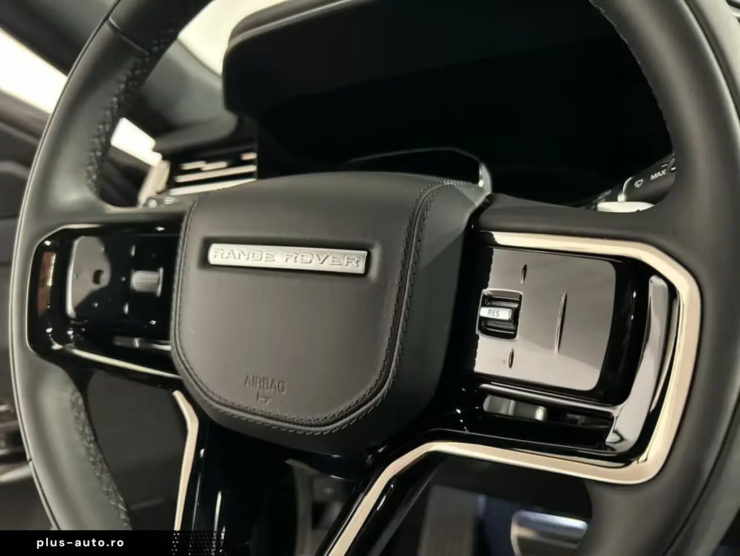 Land Rover Range Rover Sport D300 Dynamic SE