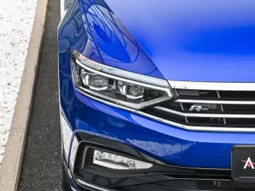 VW Passat Variant 2.0 TSI DSG 2x R-Line Pano  AHK
