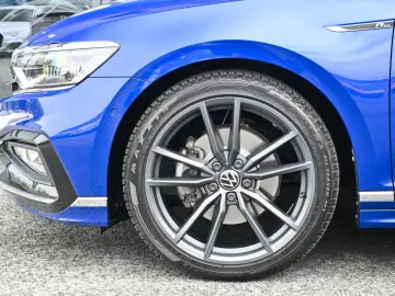 VW Passat Variant 2.0 TSI DSG 2x R-Line Pano  AHK