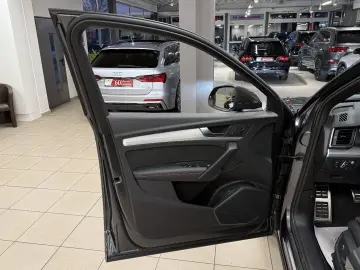 AUDI Q5 Sportback 45 TFSI Quattro  S line PanSD ACC