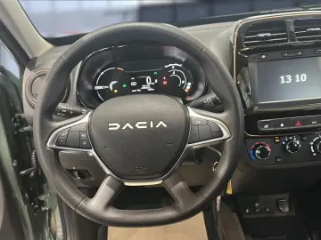 DACIA Spring Extreme Navi Kamera Klima Parkh. Servo