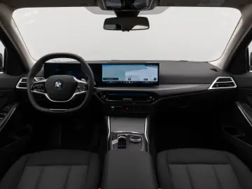 BMW 318i Kamera DAB HiFi CockPit  DrivingAssis Alarm