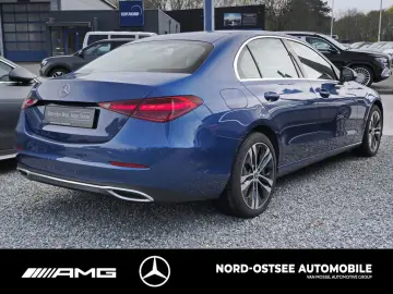 MERCEDES-BENZ C 300 e AVANTGARDE NAVI KAMERA LED