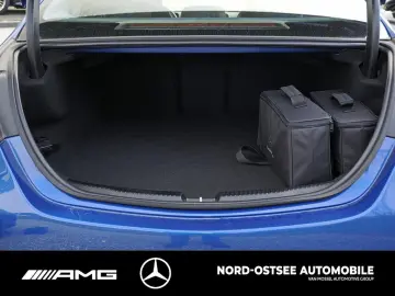 MERCEDES-BENZ C 300 e AVANTGARDE NAVI KAMERA LED