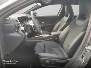 MERCEDES-BENZ A 180 AMG