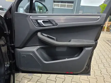 PORSCHE Macan GTS Sthzg Acc Pano PSCB Ahk Bose