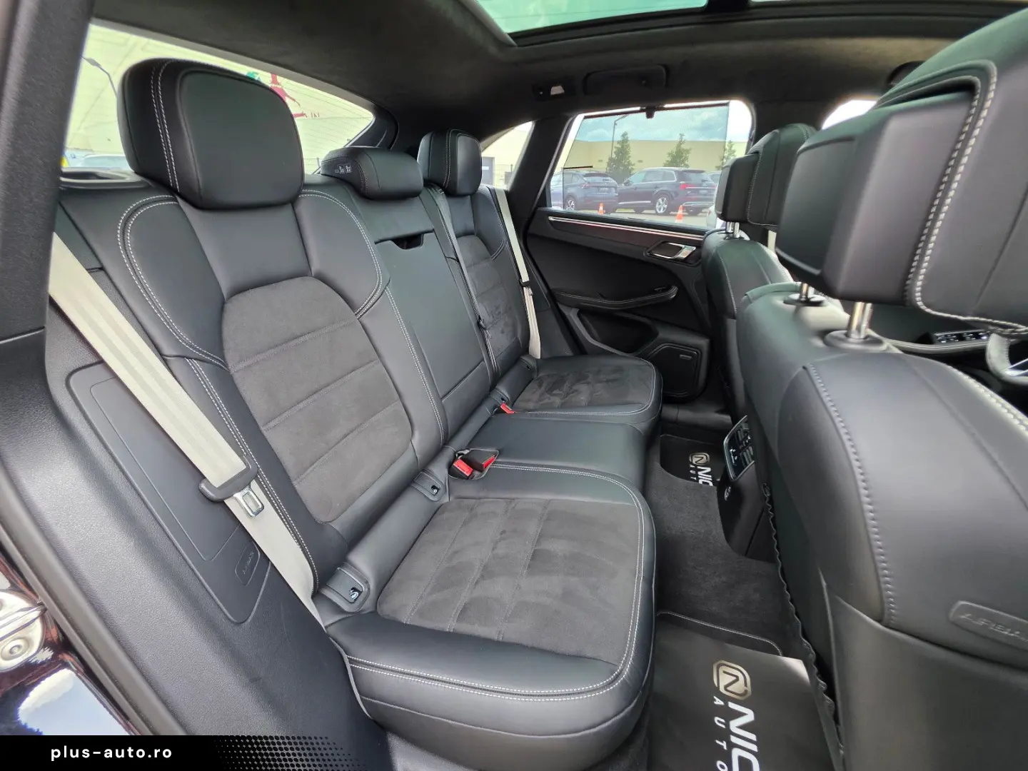 PORSCHE Macan GTS Sthzg Acc Pano PSCB Ahk Bose