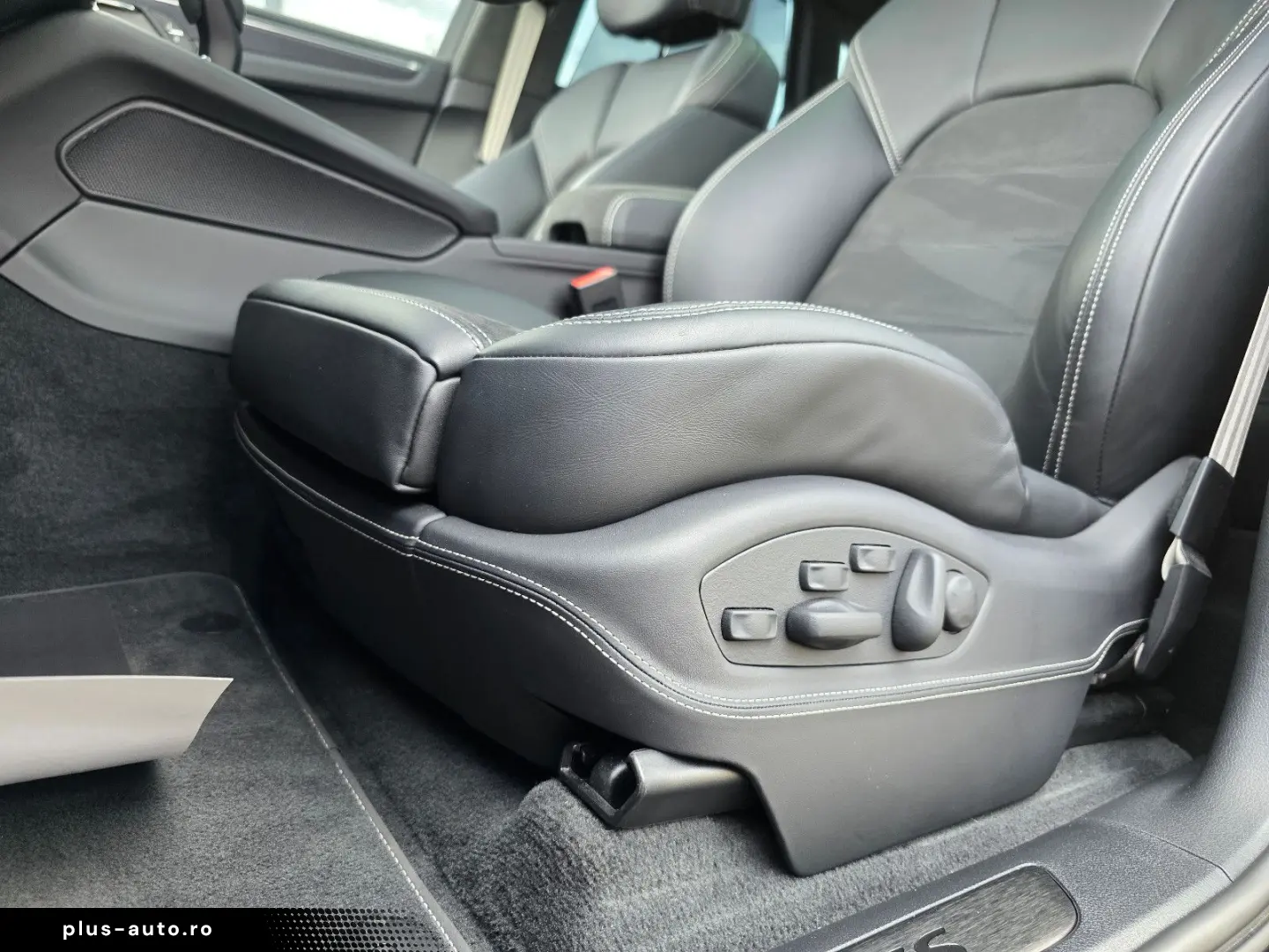 PORSCHE Macan GTS Sthzg Acc Pano PSCB Ahk Bose