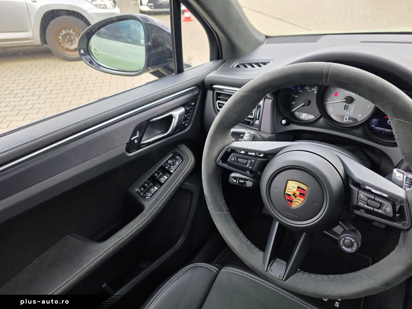 PORSCHE Macan GTS Sthzg Acc Pano PSCB Ahk Bose