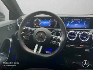 MERCEDES-BENZ A 180 AMG ADVANCED