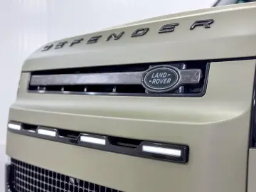 LAND ROVER Defender 90 EXCLUSIVE