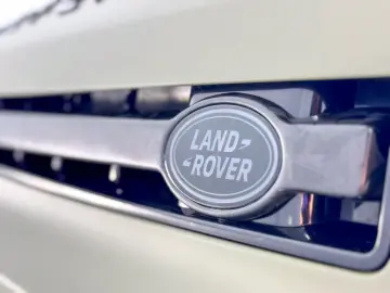 LAND ROVER Defender 90 EXCLUSIVE
