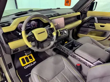 LAND ROVER Defender 90 EXCLUSIVE