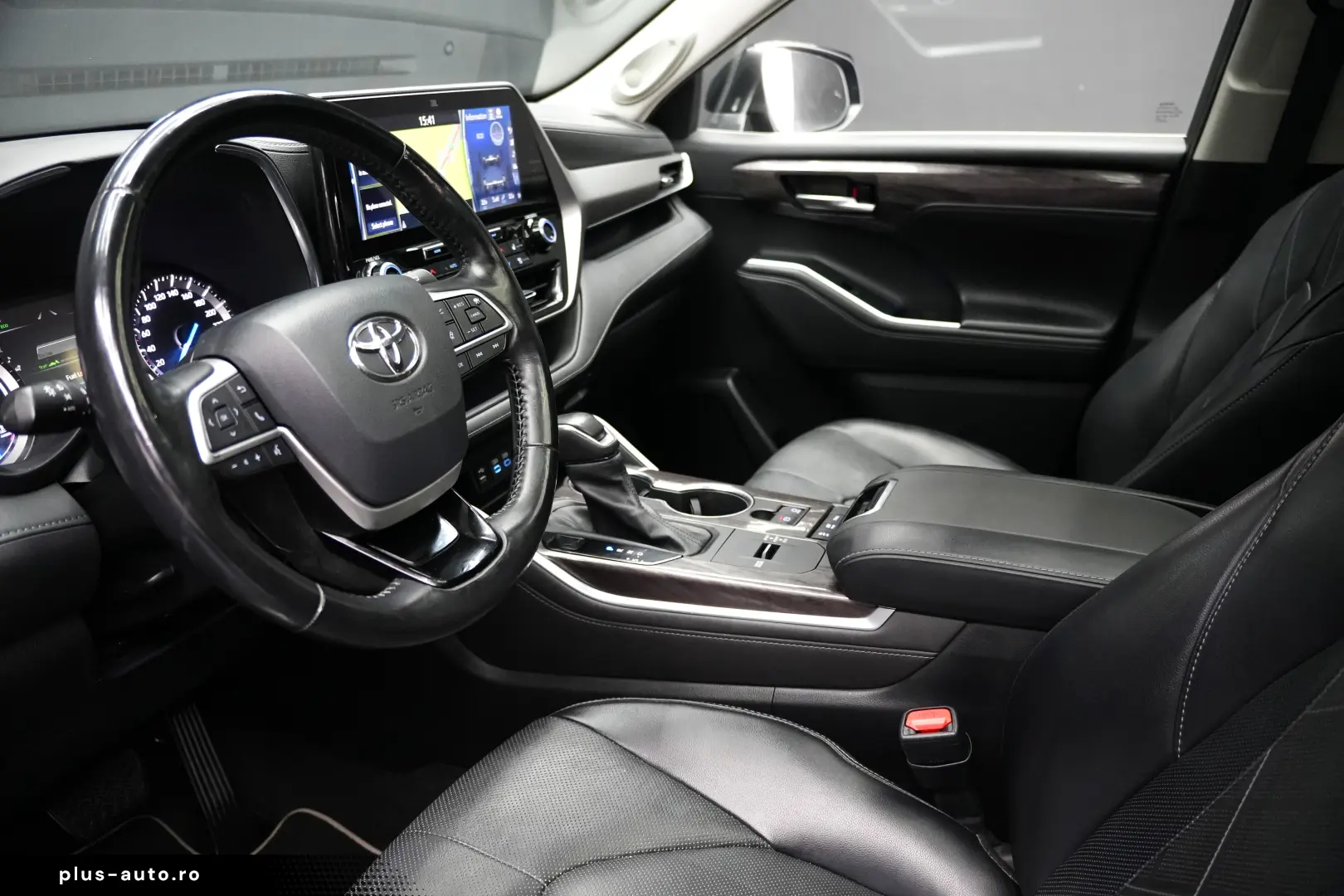 TOYOTA HIGHLANDER LUXURY