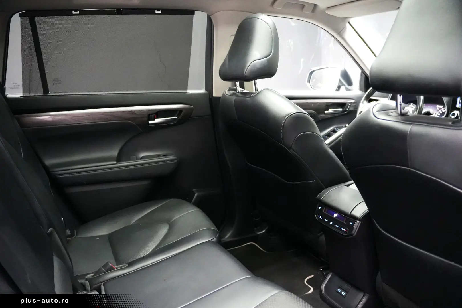 TOYOTA HIGHLANDER LUXURY