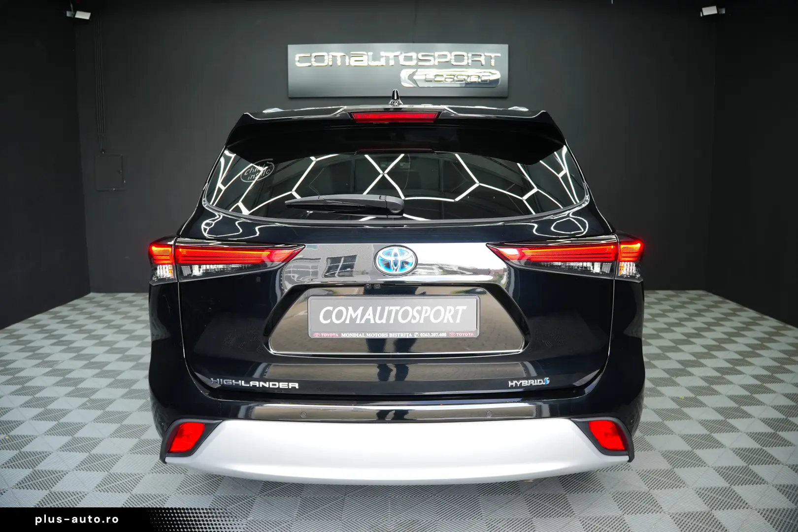 TOYOTA HIGHLANDER LUXURY