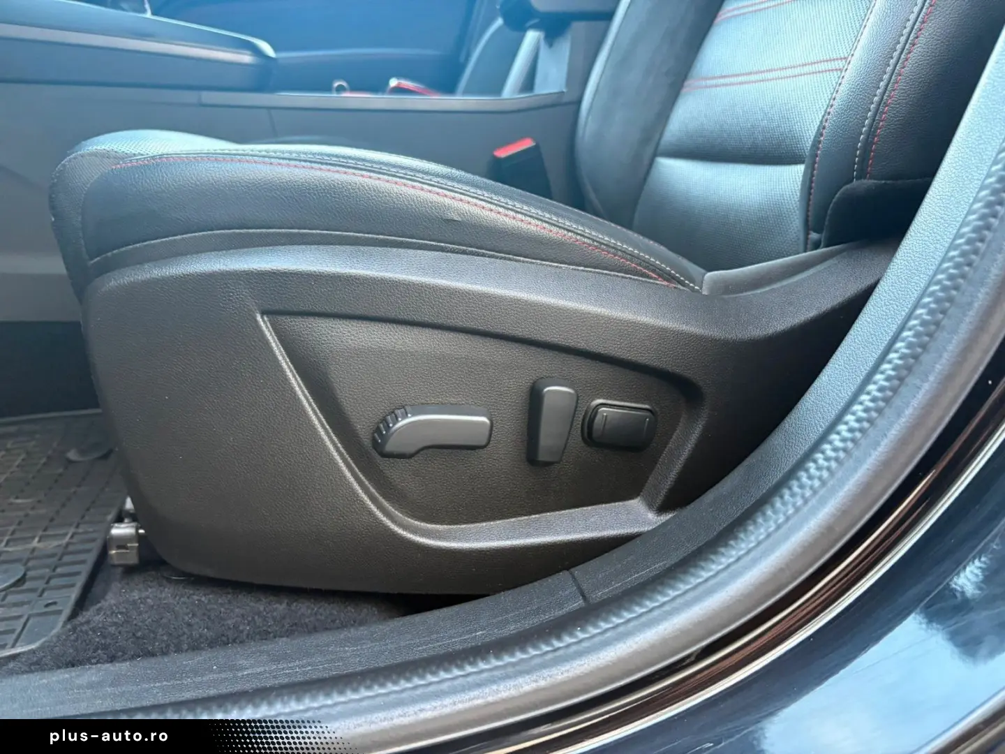 RENAULT Arkana R.S. Line LEDER KLIMA KAMERA BOSE