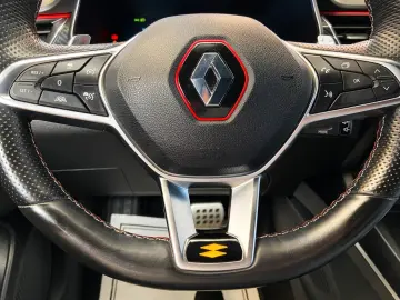 RENAULT Arkana R.S. Line