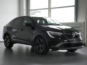RENAULT Arkana R.S. Line Fast Track  AUT NAV LED SHZ