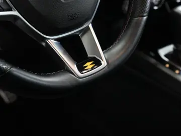 RENAULT Arkana R.S. Line Fast Track  AUT NAV LED SHZ