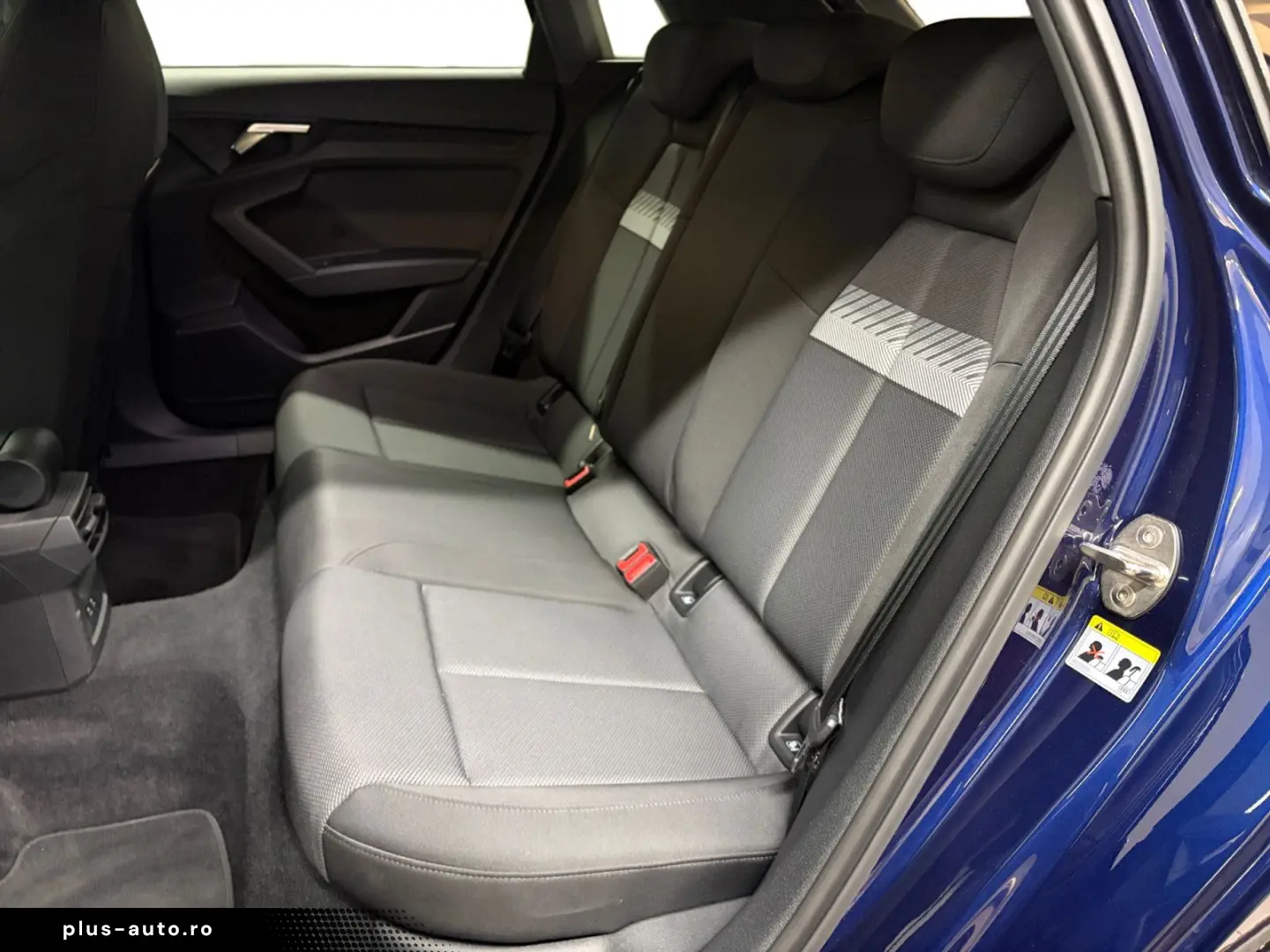 AUDI A3 Sportback 40 TFSIe advanced AHK Virtual Navi