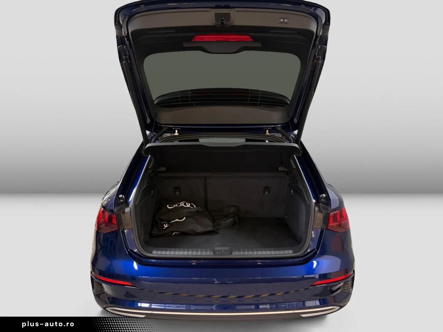 AUDI A3 Sportback 40 TFSIe advanced AHK Virtual Navi
