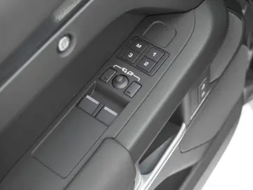 Land Rover Defender 90 D200 X-Dynamic SE Black Pack