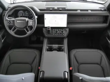 Land Rover Defender 90 D200 X-Dynamic SE Black Pack